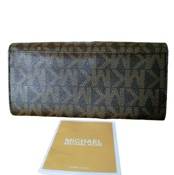 Michael Kors Fulton Monogram Wallet - Picture 8 of 14